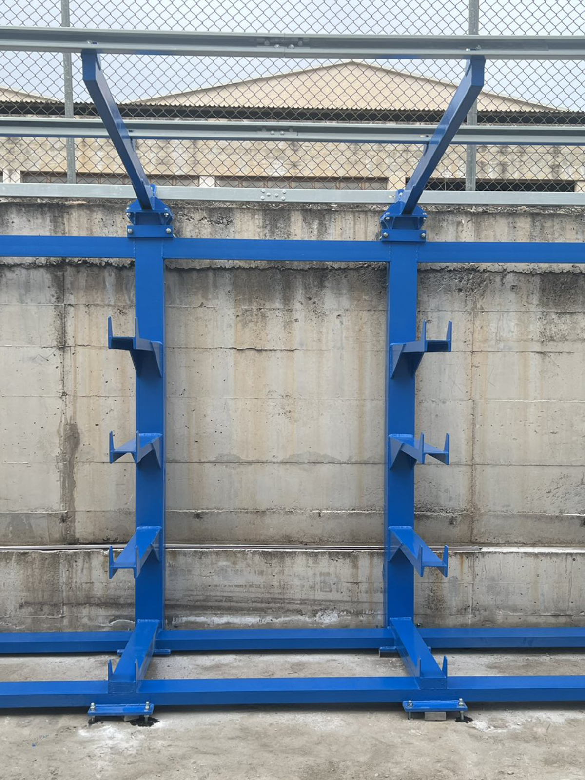 Προβολικά ράφια KNDS A.E.